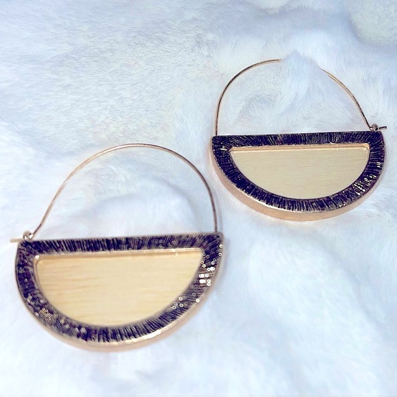 FLOWER POWER EARRINGS - Picture 7 of 9